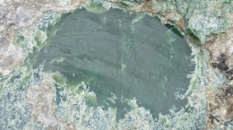 Jade-Naturstein aus British Columbia; Foto: Electra Stone