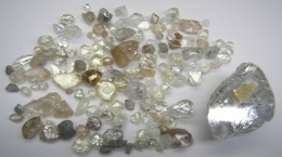 Diamanten von der Lulo-Konzession; Foto: Lucapa Diamond