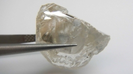 30karätiger Diamant vom Lulo-Projekt; Foto: Lucapa Diamond Company